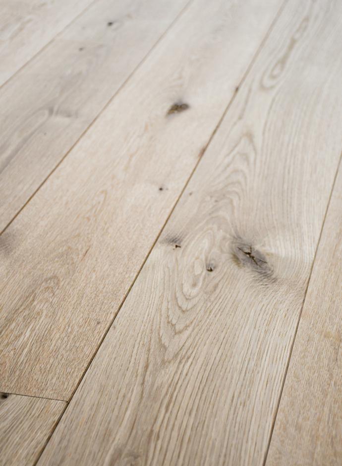 NATURAL EXPRESSIONS COLLECTION - Casual White Oak| Pioneermillworks