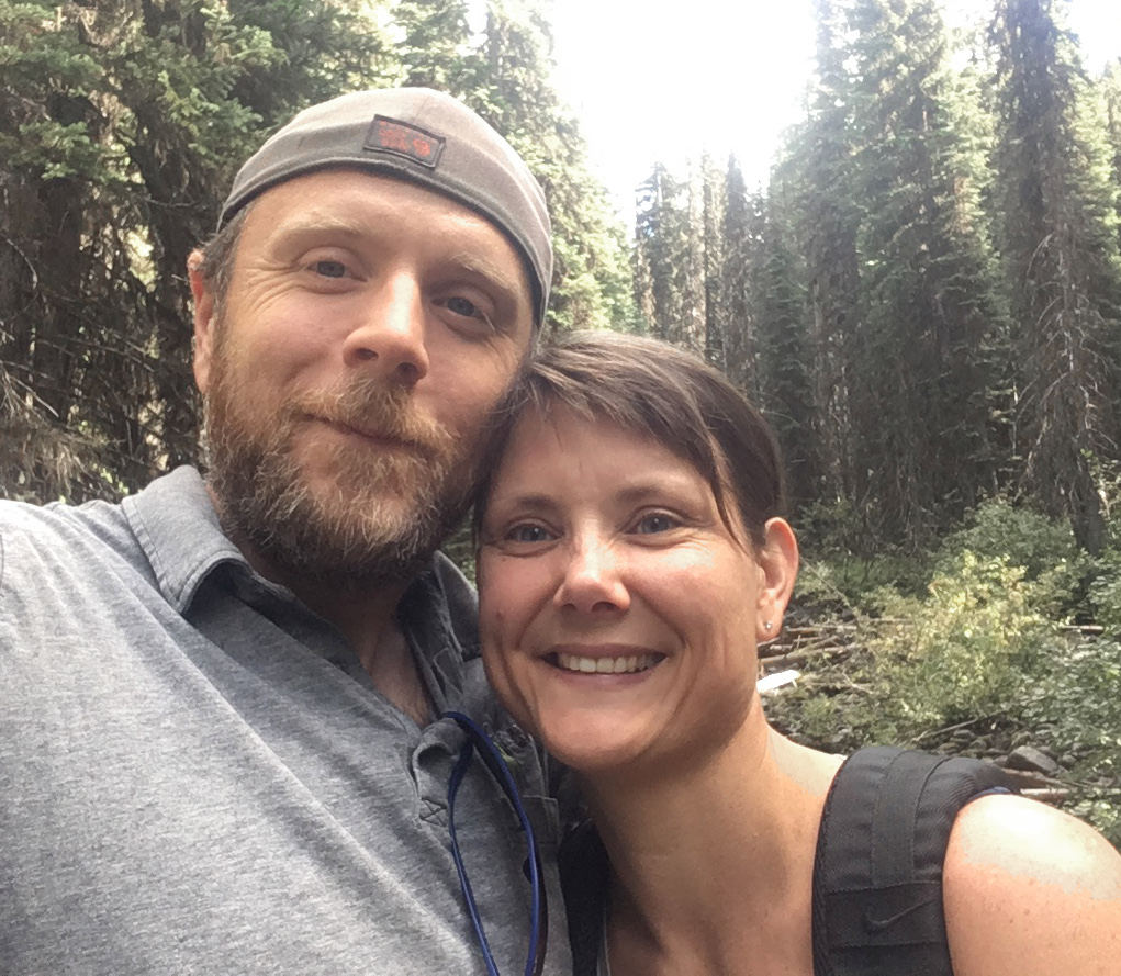 Jonathan T and Kate hiking Oregon.