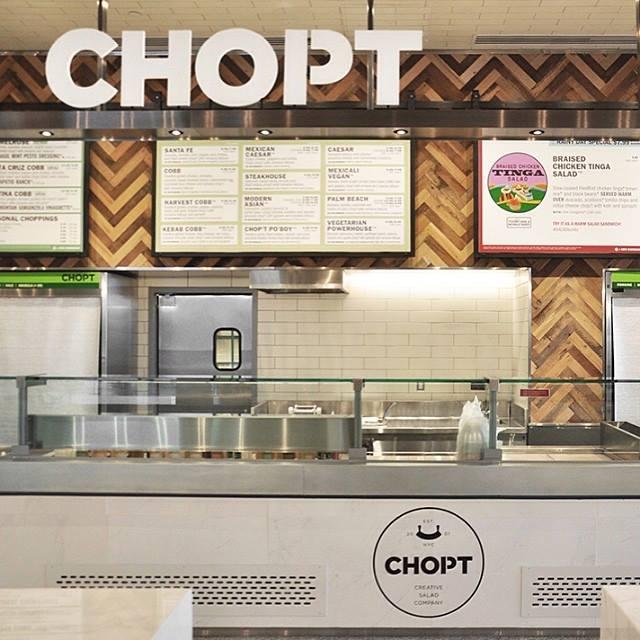 Chop’t Creative Salad Company in Brookfield Place features a creative use of reclaimed Settlers’ Plank Oak in a herringbone pattern.