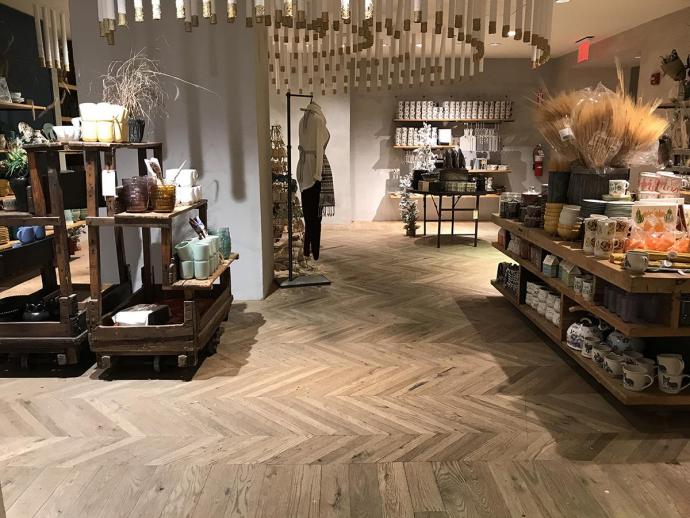 Pioneer Millworks Reclaimed Oak Black & Tan, Tan in a Chevron pattern