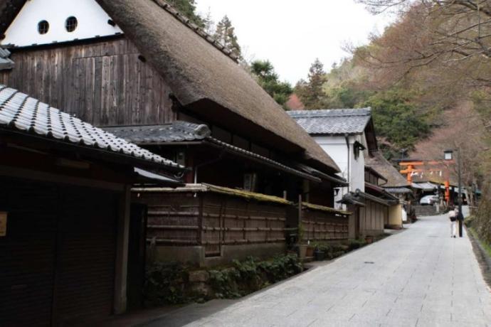 Saga Toriimoto is a historically preserved area near Kyoto. Note the weathered shou sugi ban on the gable. This structure has been maintained for nearly 400 years. Photo by https://www.pnwbeyond.com/
