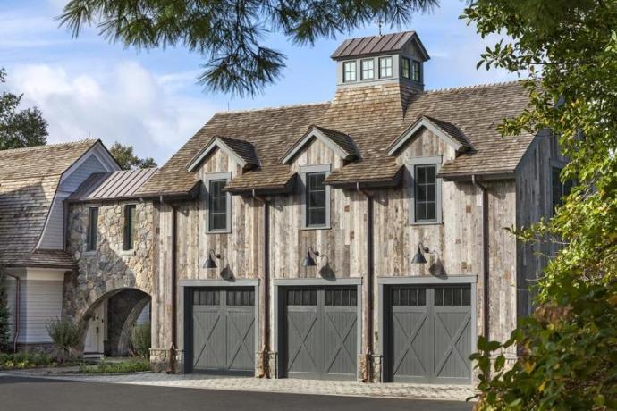 Pioneer Millworks American Prairie barn siding, vertically installed on a New England garage.