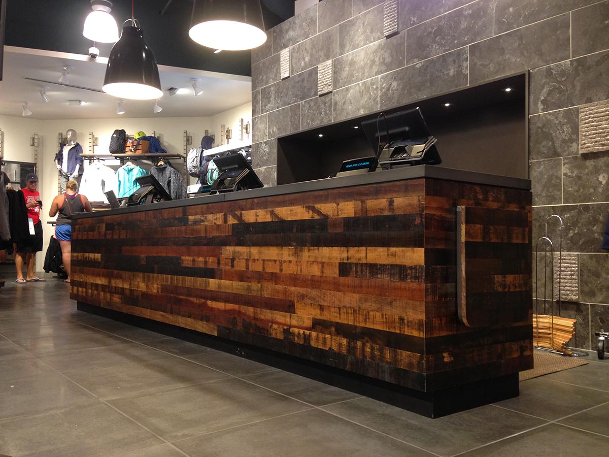 Bar hot sale reception desk