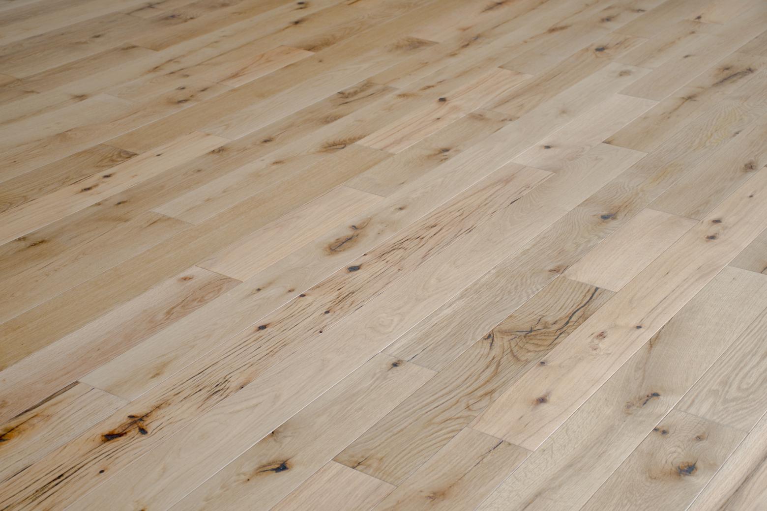 Reclaimed Oak Flooring & Paneling | BLACK & TAN—TAN OAK | Pioneer