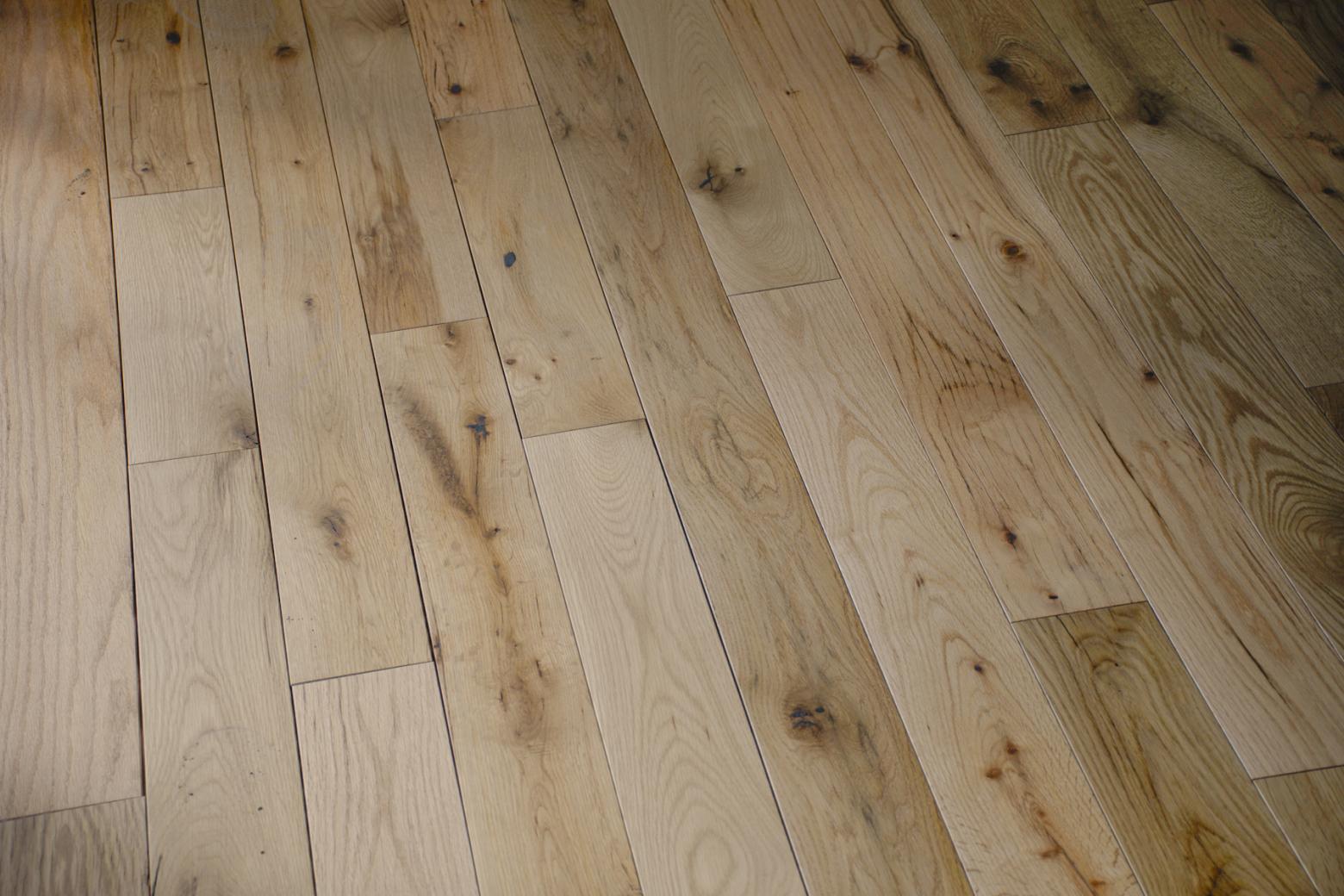 Reclaimed Oak Flooring & Paneling | BLACK & TAN—TAN OAK | Pioneer