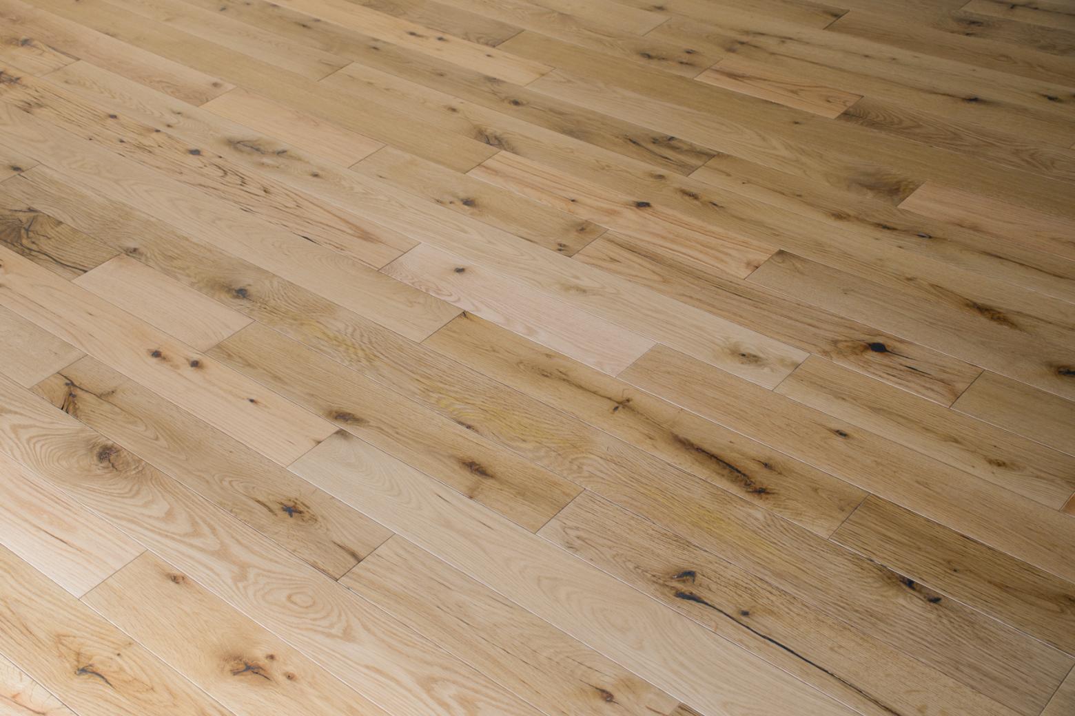 Reclaimed Oak Flooring & Paneling | BLACK & TAN—TAN OAK | Pioneer