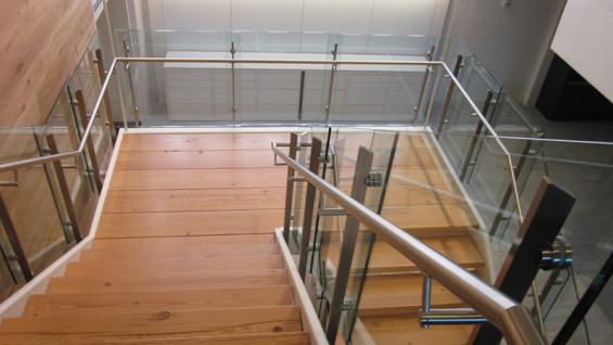 Reclaimed Wood Stairs in Douglas Fir