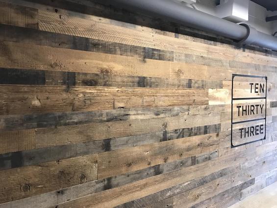 Pioneer Millworks Mixture of Mixed Oak Railyard Patina & American Prairie Brown Board