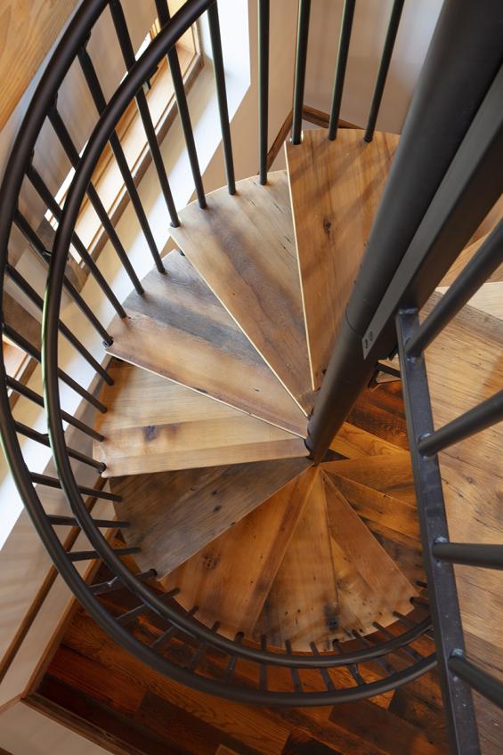 Pioneer Millworks Settlers' Plank Oak Stair Treads