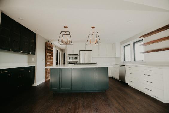 Pioneer Millworks Grandma's Attic Mixed Softwoods Door and Paneling. Photo courtesy of Brittany Rossman.