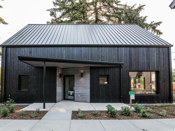 Pioneer Millworks Larch Siding in Black and Pebble finish. Green Hammer Builders and 22 Pages Photography