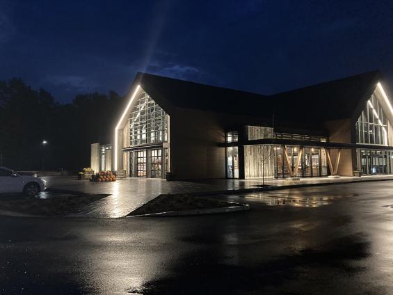 Previte's Marketplace in Hanover, MA featuring Pioneer Millworks Corral Board siding. Photography © Greg Premru 2020