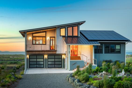 Pioneer Millworks Shou Sugi Ban exterior siding in Sequim, WA. Photography © Daniel Zetterstrom