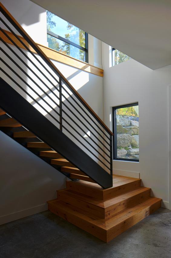 Sheds_On_The_Slopes_CasualWhiteOakPure