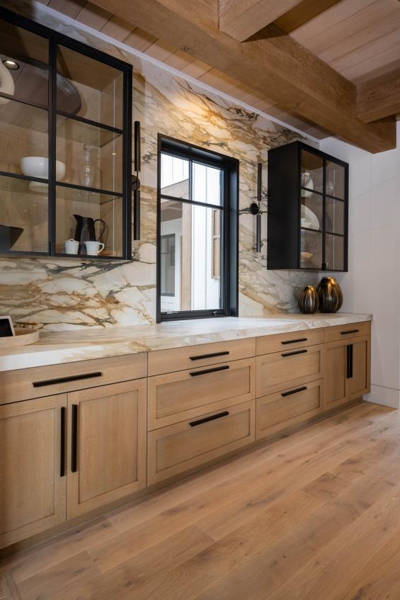 Pioneer Millworks Natural Expressions Shoji White 8" White Oak Flooring -- R3D Media