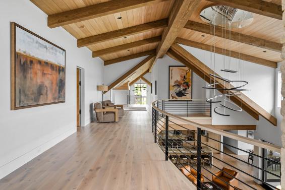 Pioneer Millworks Natural Expressions Shoji White 8" White Oak Flooring -- R3D Media