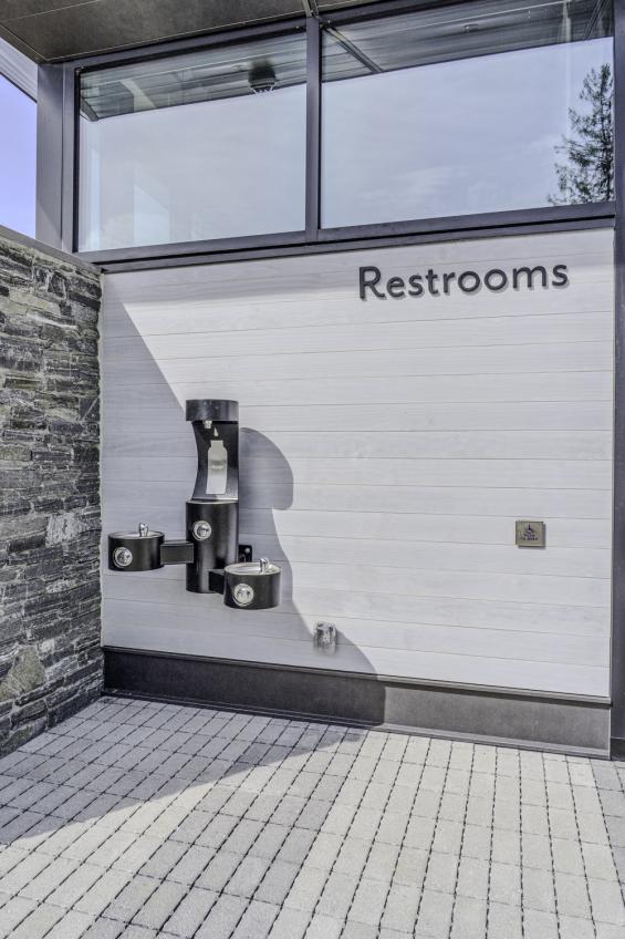 Pioneer Millworks Accoya Nickel at Heritage Museums & Gardens Barbey Family Welcome Center. Photo by: Justin Valadez/Dellbrook|JKS 