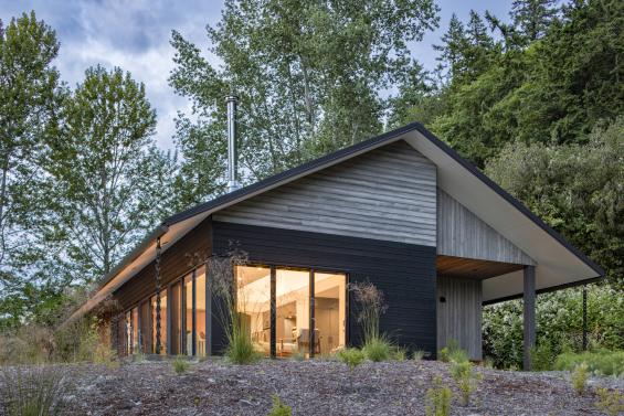 Pioneer Millworks Shou Sugi Ban in Larch Smoke. Photos by Josh Partee