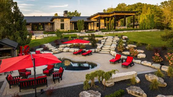 Pioneer Millworks American Prarie Brown Board Paneling and Siding. Project by Coulson Design Build. Photos by Pastorius Media.