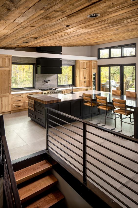 Pioneer Millworks American Prarie Brown Board Paneling and Siding. Project by Coulson Design Build. Photos by Pastorius Media.