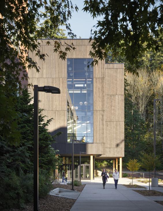 Pioneer Millworks Accoya Carbon Shou Sugi Ban wood siding on Kaiser Borsari Hall at Western Washington University in Bellingham, WA. Photos by: Kevin Scott