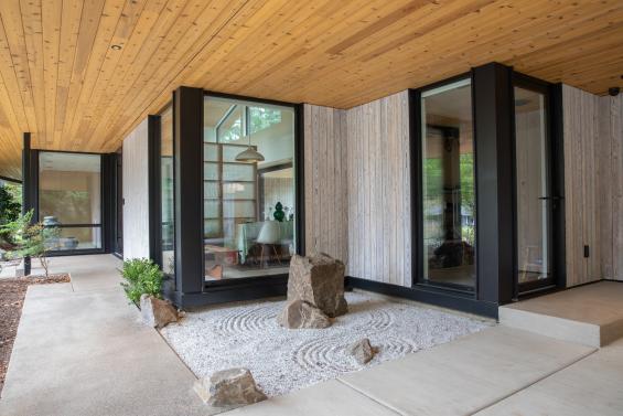 Pioneer Millworks Larch White Shou Sugi Ban Siding. Project by Akos Construction. Photos by Cristin Norine.